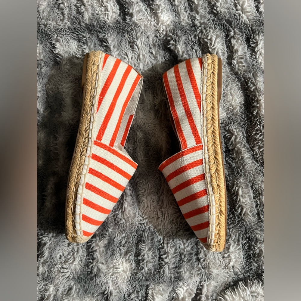 321: Vionic Valeri Slip On Shoes (365Valeri)
